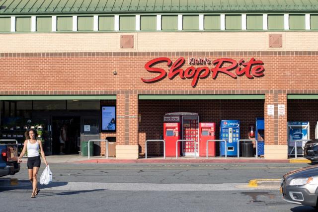 Village Super Market Settlement Fund Update Village Super Market's Q1 Net Income Rises While Gross Profit Drops