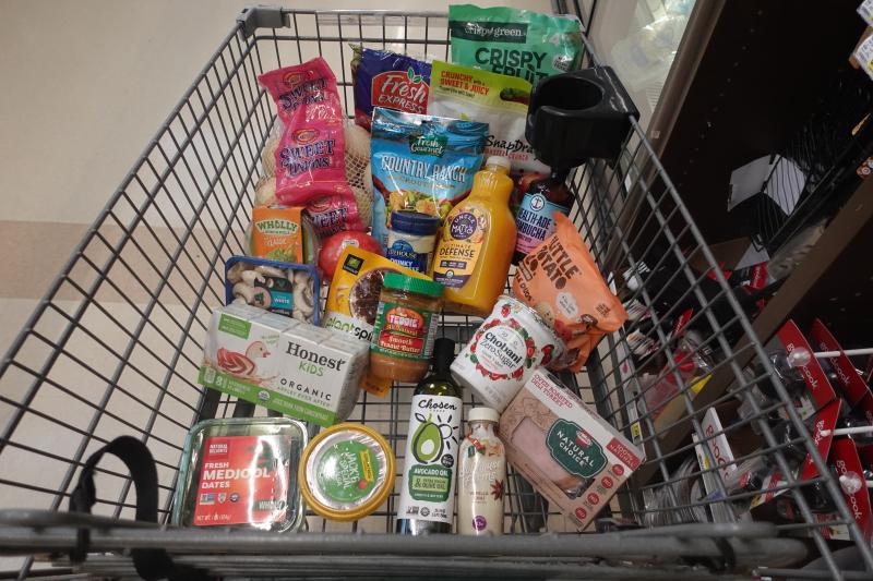 Lowes Foods Season of Sharing Campaign Sponsors Main Image