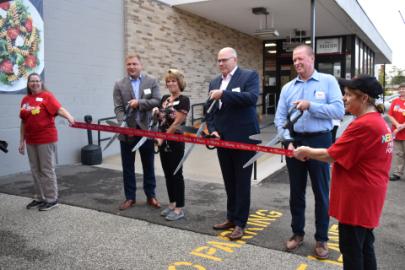 Ribbon Cutting Union City, Pa. Tops Store