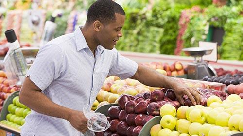 Consumers, Produce Trends, Snacking, FreshFacts on Retail