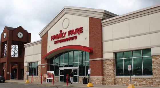 Grocery Delivery Comes to Omaha Family Fare Supermarkets ecommerce instacart