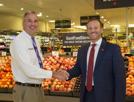 Darrenkamp’s Closing 3 Stores, Selling 1 to Giant Food Stores