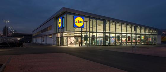 Lidl on Verge of ‘Record-Breaking Food Retail Success’: Expert Burt Flickinger