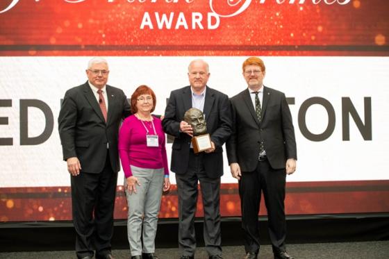 Eddie Minton received organization’s J. Frank Grimes award