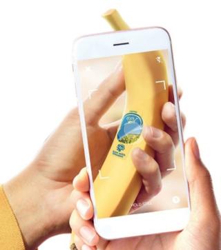 2019 Outlook: The Year Grocers Make the Shopping Experience Mobile-Centric