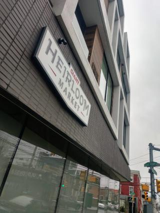 VIDEO TOUR: Giant Heirloom Market in Philadelphia