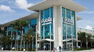 4. PUBLIX KEEPS GROWING SALES, FOOTPRINT