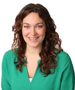 LAURA BETH KOVOLISKY Lead Business Acceleration Consultant-Merchandising, The Kroger Co./84.51° Division Age 32