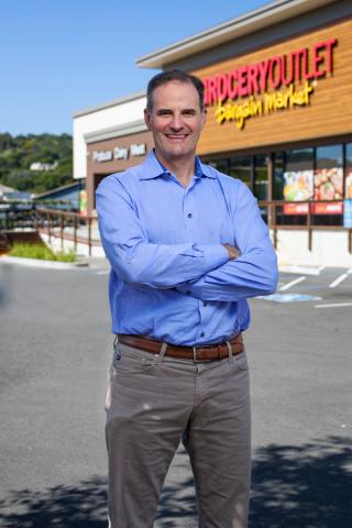 Grocery Outlet Gathers Momentum