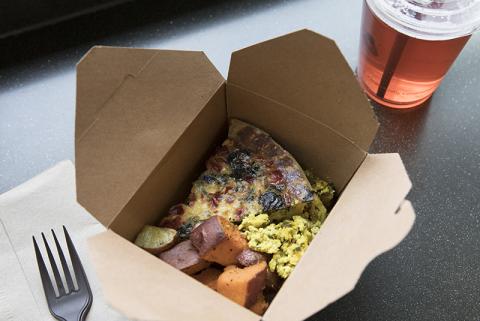 PC Community Markets Commits to Plastic-free Deli