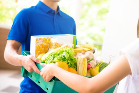 Fresh Has a Future for Online Grocers: Report grocery ecommerce grocery delivery online grocers