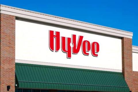 Hy-Vee Makes Free Grocery Pickup, Delivery a Closer Reach