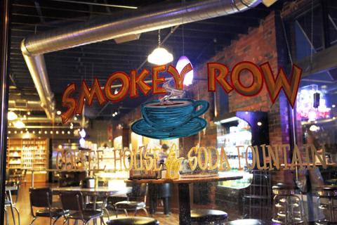 Hy-Vee to Open Smokey Row Coffee Co. Restaurants