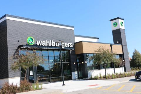 How Grocers Can Reap Benefits, Dodge Pitfalls of In-Store Restaurants