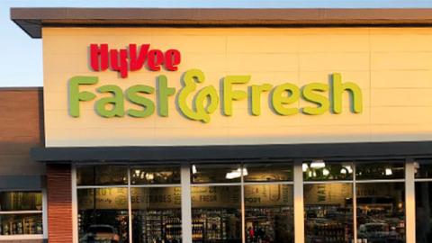 Hy-Vee Opens Latest Fast & Fresh Store