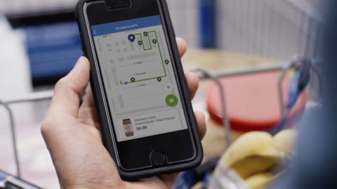 The Strength of the Smartphone for Empowering Customers