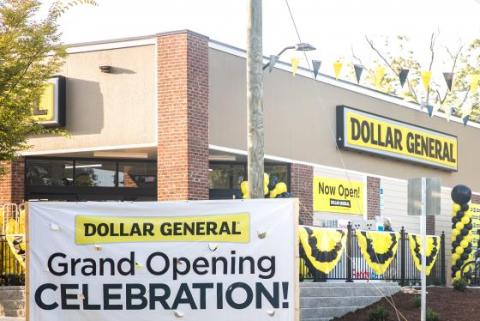 Dollar General Takes on Pacific Northwest Food Retailers