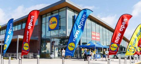 The German discount grocer is investing heavily in fulfillment