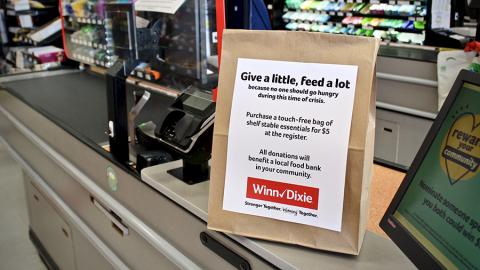 Southeastern Grocers Raises $1.28M in $5 Hunger Relief Bags