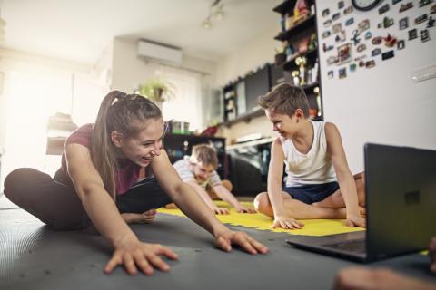 Hy-Vee Hosts Virtual Triathlon for Kids With Cancer