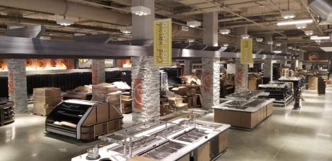 Safeway Readies D.C. Store for August Opening