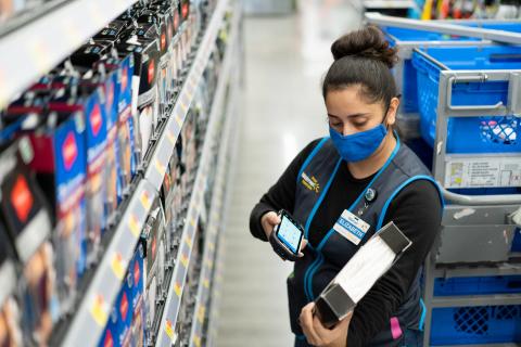 Walmart Testing Stores as Online Fulfillment Centers