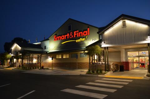 Smart & Final Improves Store Planning, Workforce Management
