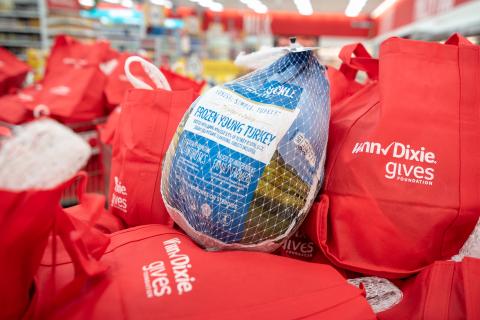 Southeastern Grocers Donating 8K Turkeys Winn-Dixie