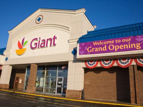 Giant Food 'Lends a Hand for Hunger'