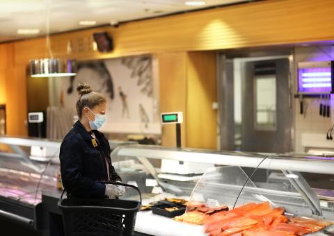Seafood Sales Depend on Health, Sustainability, Cooking Know-How FMI Power of Seafood 2021