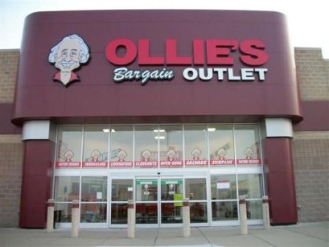 Ollie’s Bargain Outlet Opens 400th Store