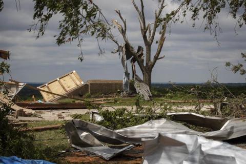 Publix Register Campaign Raises $160K for Tornado Relief