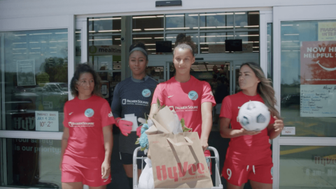 Hy-Vee Teams Up With Women's Soccer League
