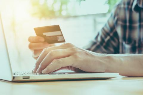 NGA Endorses Fed Rule Protecting Debit Routing for Grocers