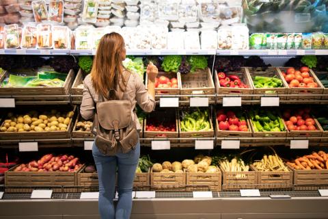 Consumers Prefer Retailers Committed to Food Waste: New Data