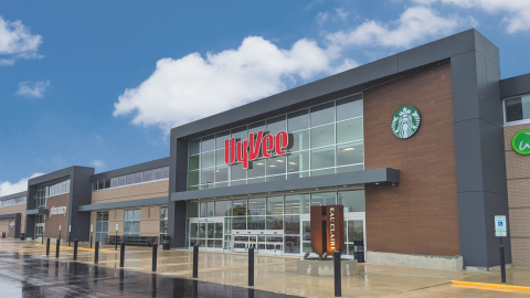 Hy-Vee Picks Wisconsin for Next Reimagined Grocery Concept