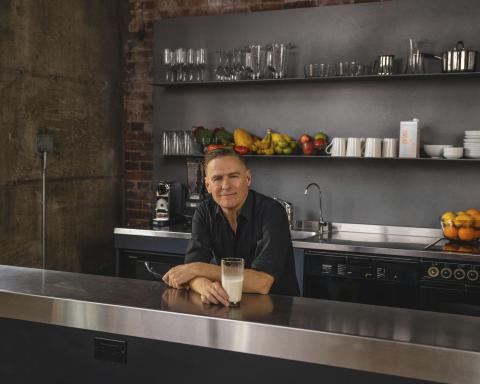 Bryan Adams Backing Plant-Based Dairy Alternative bettermoo(d) Moodrink