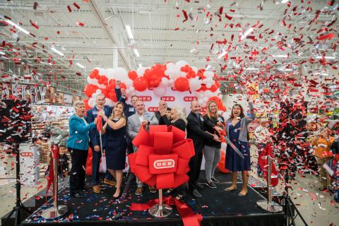 H-E-B Opens New Store in Austin Area