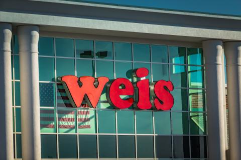 Weis storefront