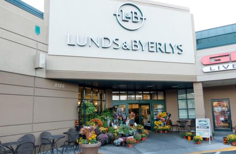 Lunds Byerly S Adopts Food Waste Solution Progressive Grocer   Lunds Byerlys Flowers 