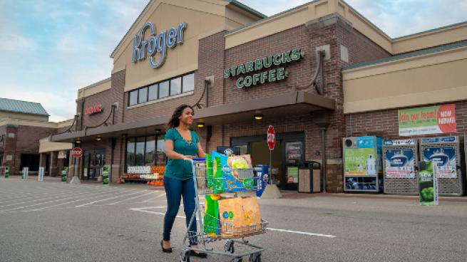 Retailer Of The Year Kroger Remains Hometown Hero While Radically Transforming The Grocery Business Progressive Grocer