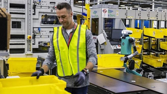Robot at Amazon center