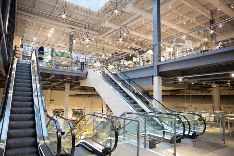 Independent Grocer Sendik's Opens Renovated Store