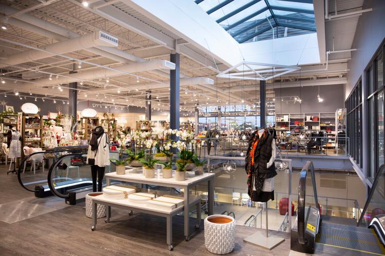 Independent Grocer Sendik's Opens Renovated Store