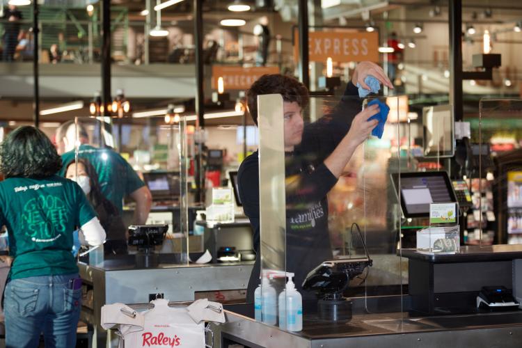 Raley's Opens Flagship Sacramento Store