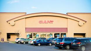 Giant Co. Hiring 3,000 More Associates