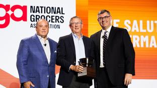 Industry Leaders Recognized by NGA Dennis Belcastro Greg Ferrara Peter J. Larkin