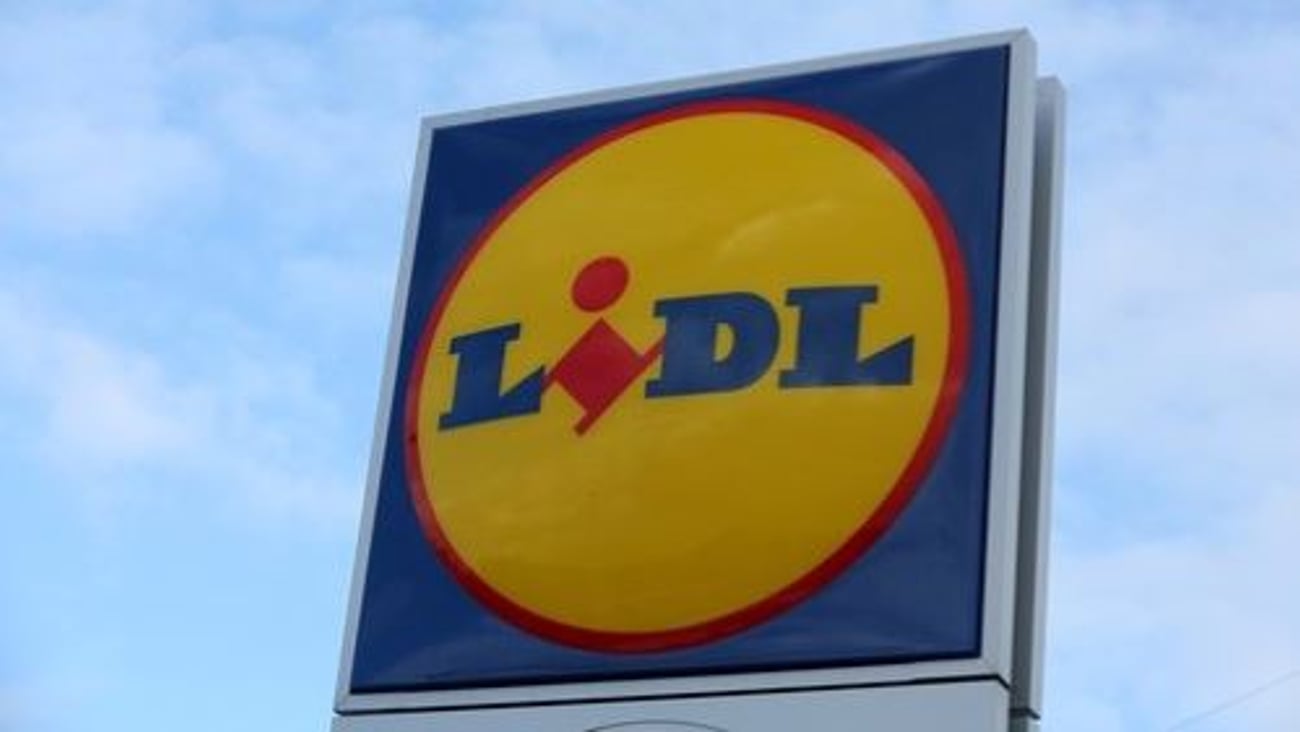 Lidl sign teaser