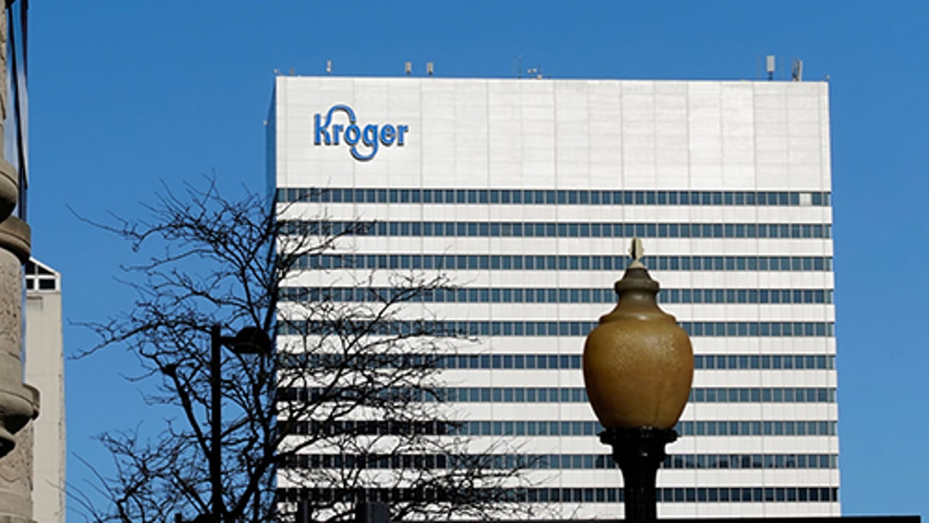 Kroger HQ With Streetlamp Teaser