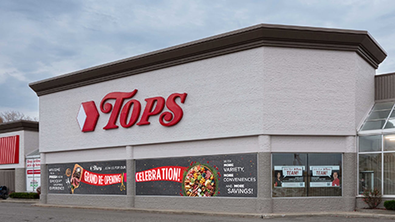 Tops 214 Exterior Teaser